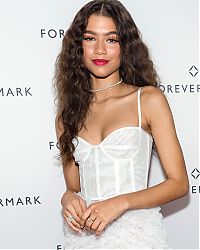 Filename=Zendaya_281229.jpg
Filesize=509KiB
Dimensions=2104x2880
Date added=Nov 08, 2017 Zendaya_281229.jpg